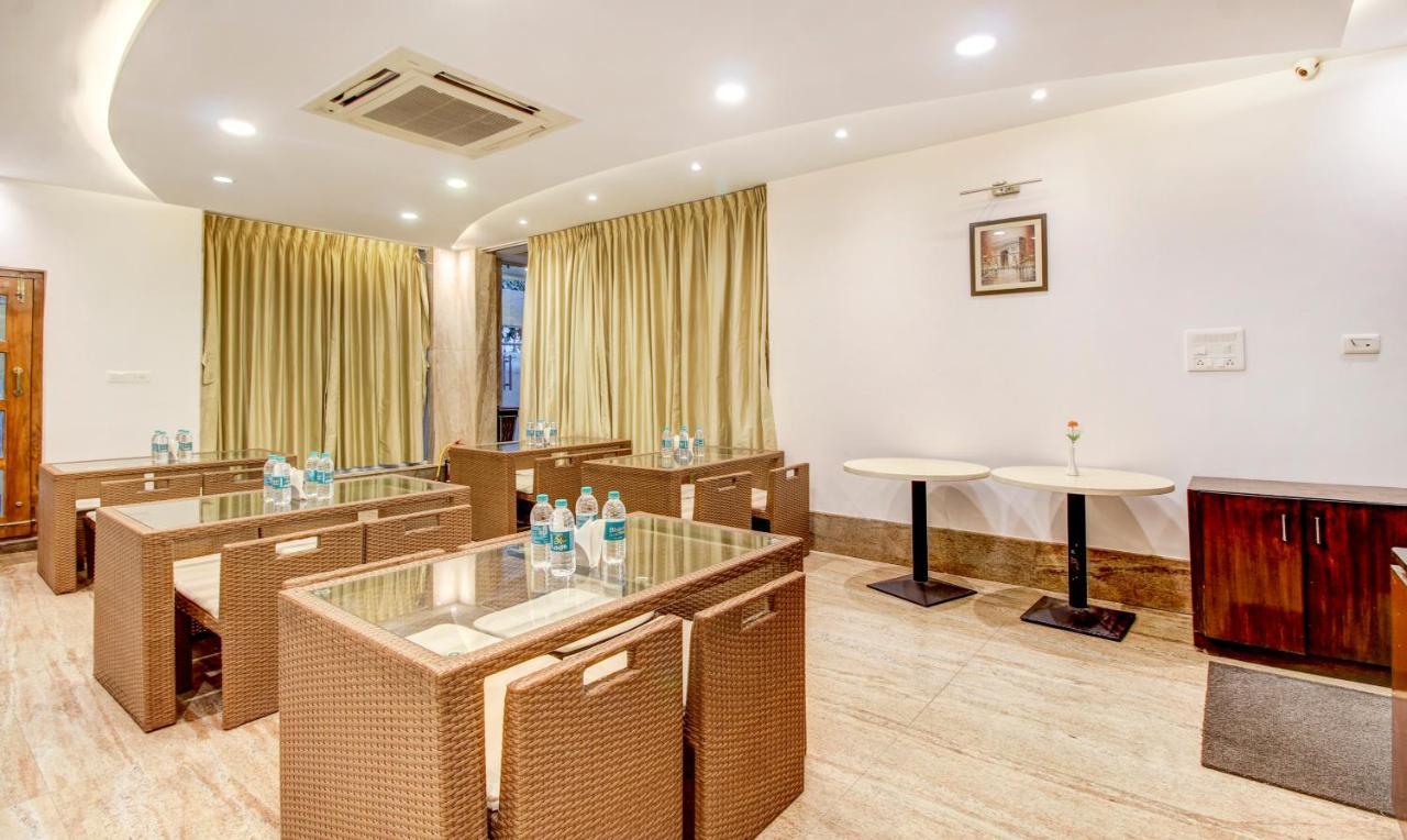 होटल Treebo The Sai Leela R T Nagar